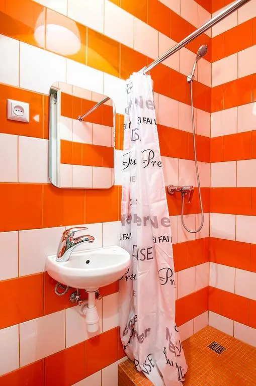 Economy Apartment on Rappoporta 7a-1 Leopoli 0*,  Ucraina